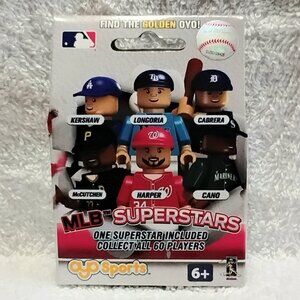 Sealed 2014 MLB Mystery Mini Figure Find the Golden OYO by OYO Sports!!